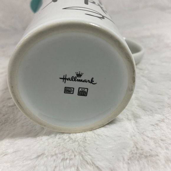 “A Whole Latté Happy” Hallmark Ceramic Travel Mug with lid Hallmark - Picture 3 of 8